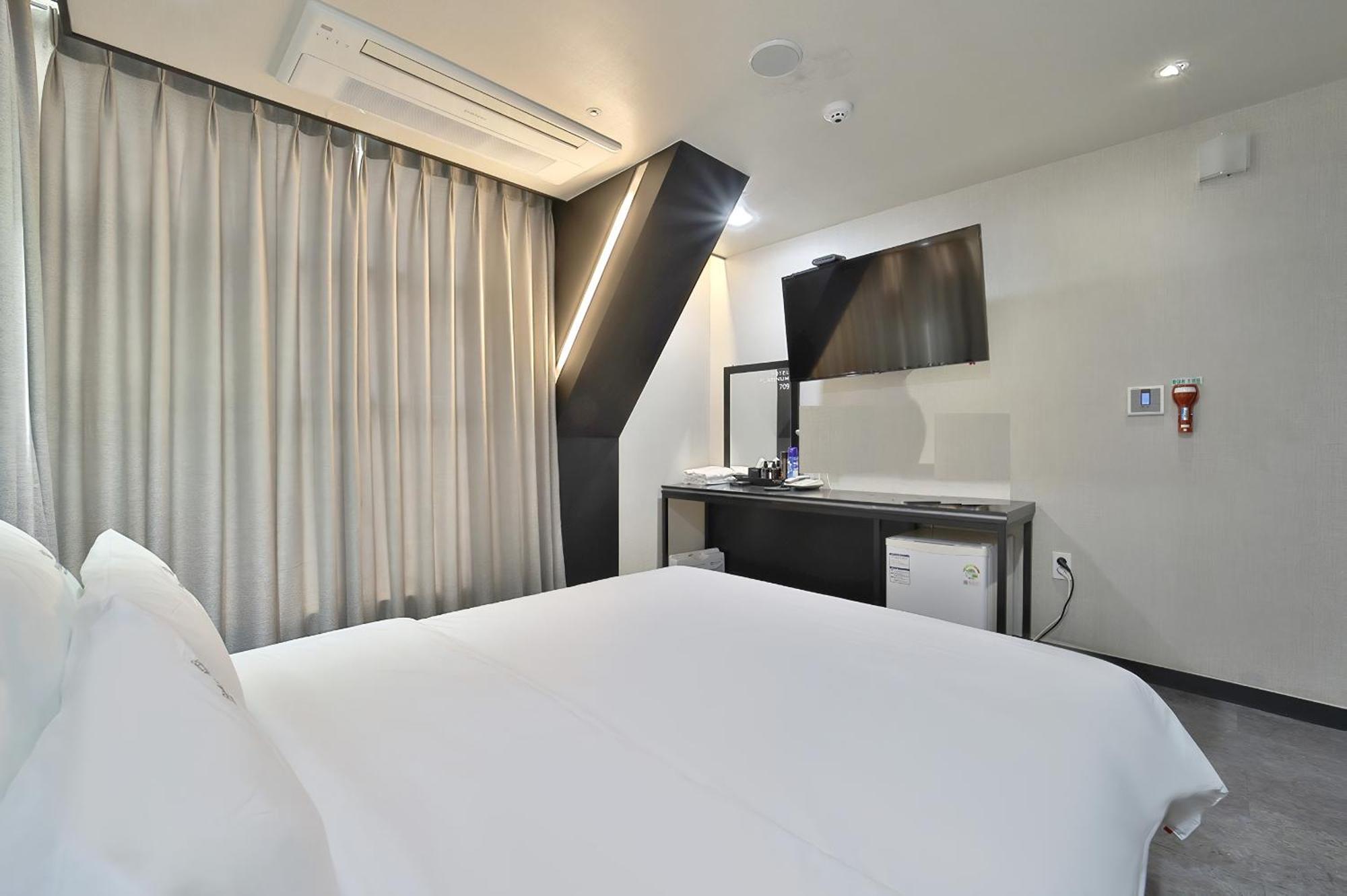 Busan Platinum Hotel Nampo Bagian luar foto