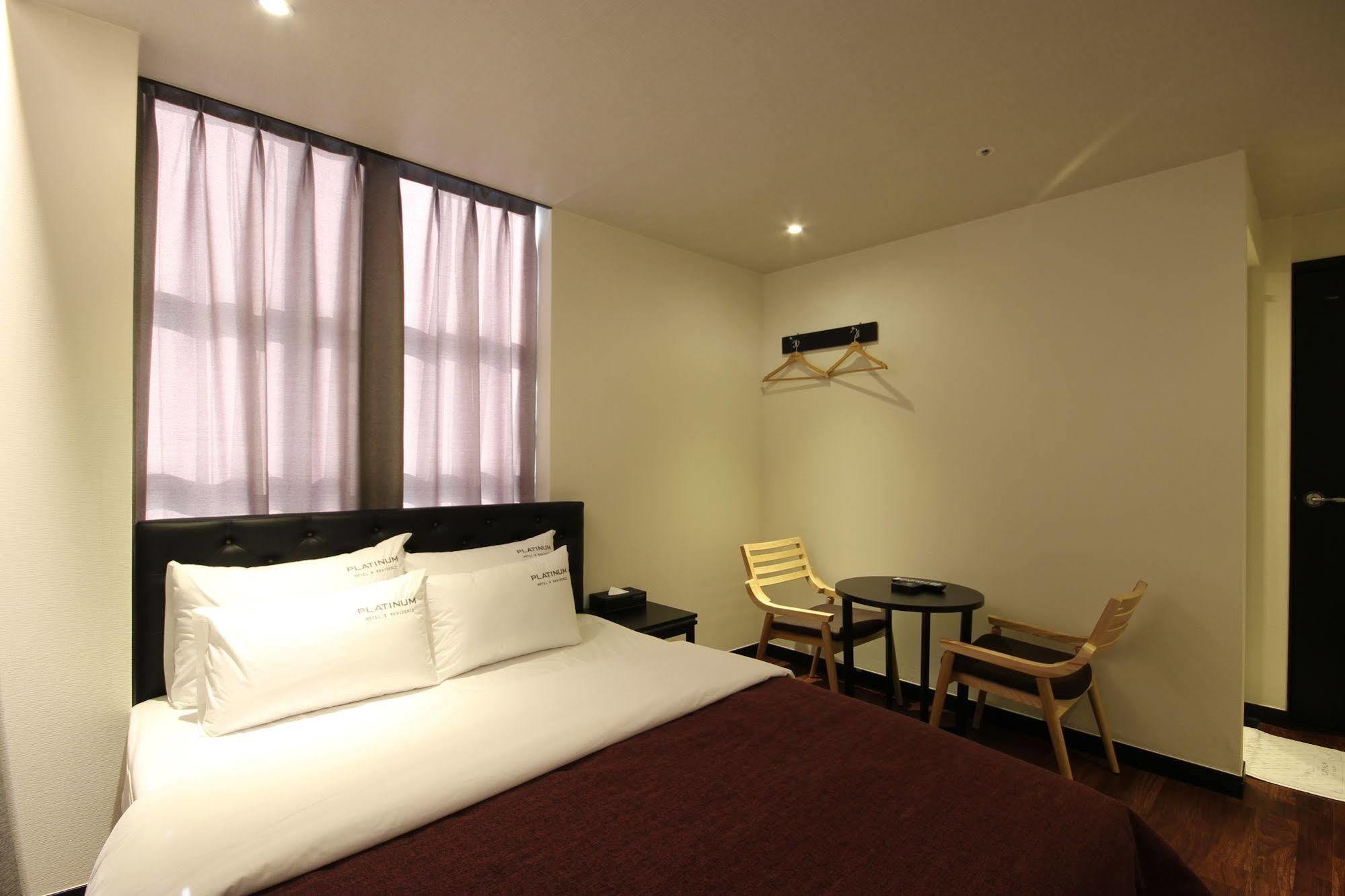 Busan Platinum Hotel Nampo Bagian luar foto