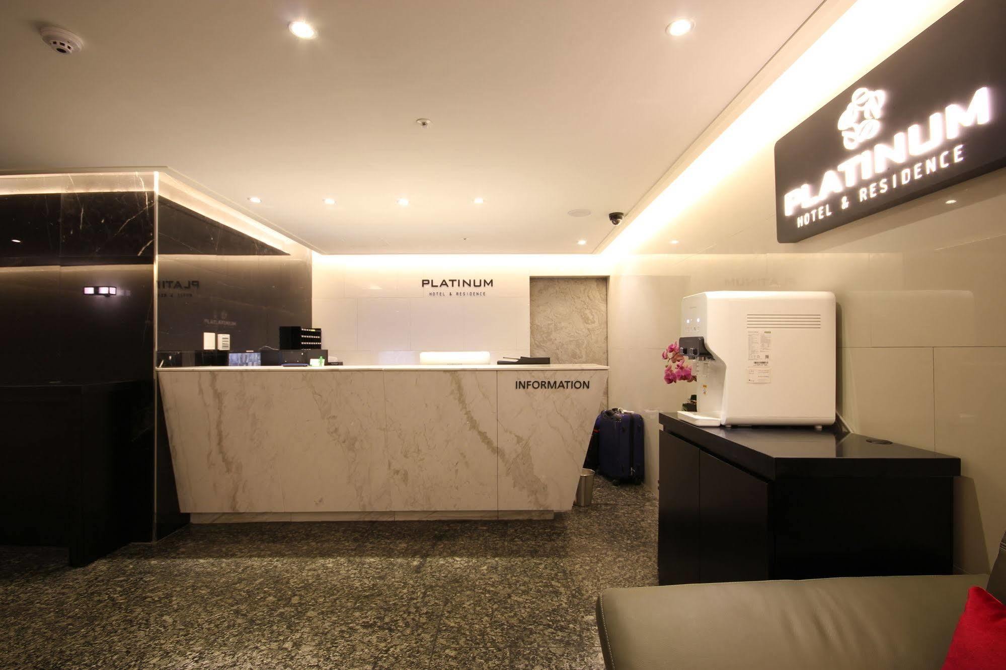 Busan Platinum Hotel Nampo Bagian luar foto