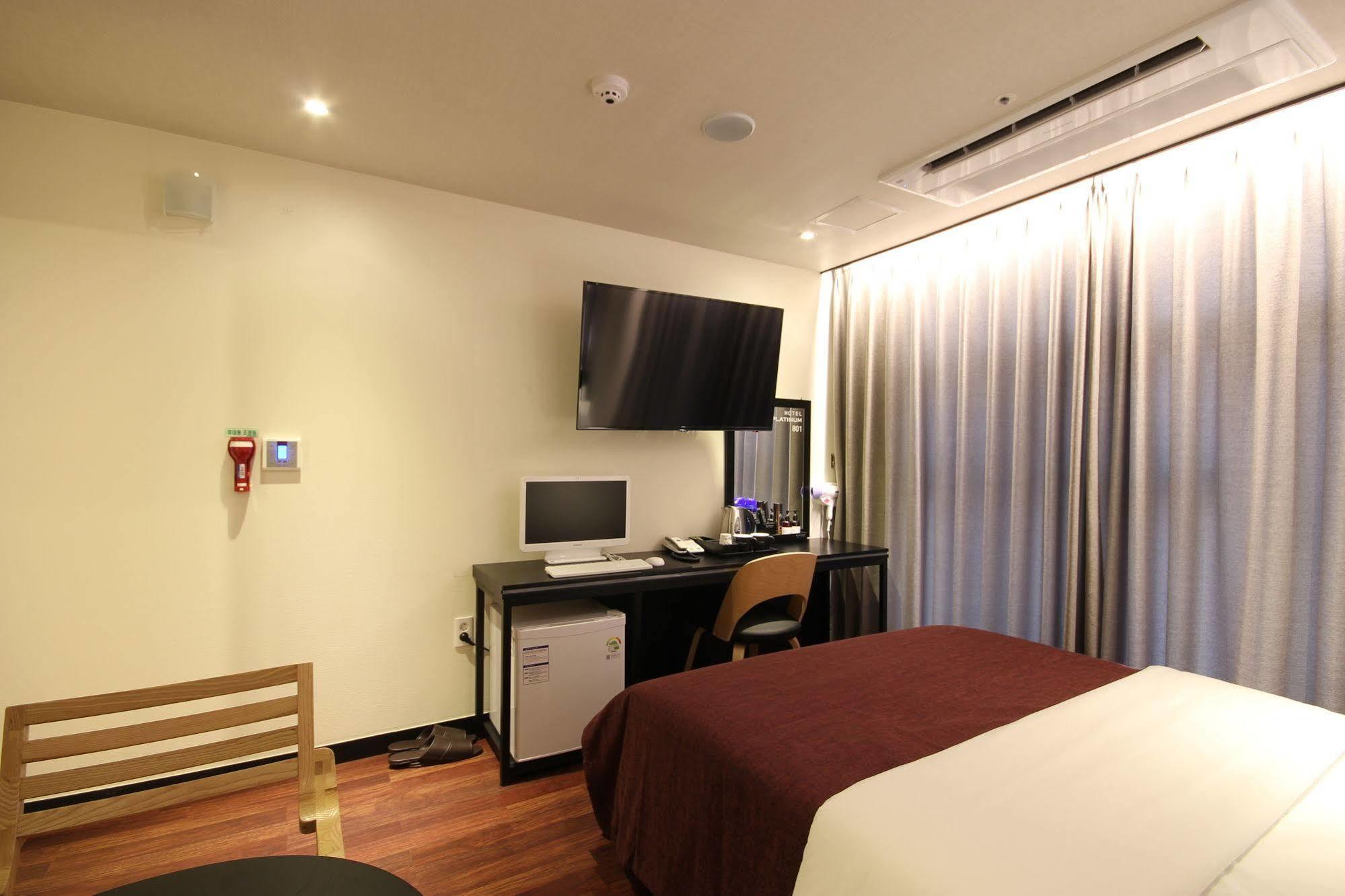 Busan Platinum Hotel Nampo Bagian luar foto